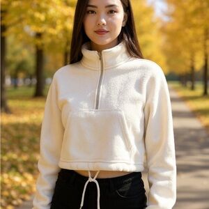Aritzia Cream Quarter-Zip Fleece Pullover